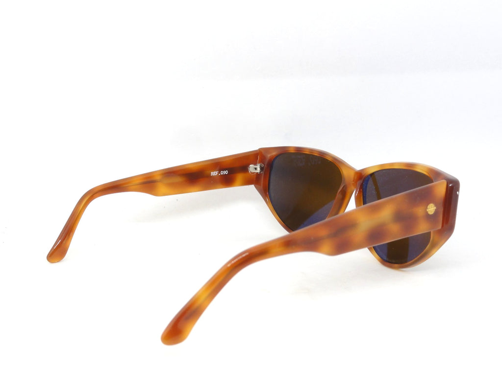 VUARNET 090  VINTAGE SUNGLASSES  WOMEN HAND MADE GLASS MINERAL LENS SKILYNX