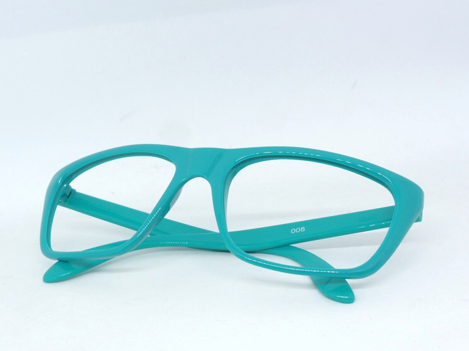 VUARNET 006  VINTAGE EYE GLASSES OPTICAL REPLACEMENT FRAME Sunglasses  OLD STOCK