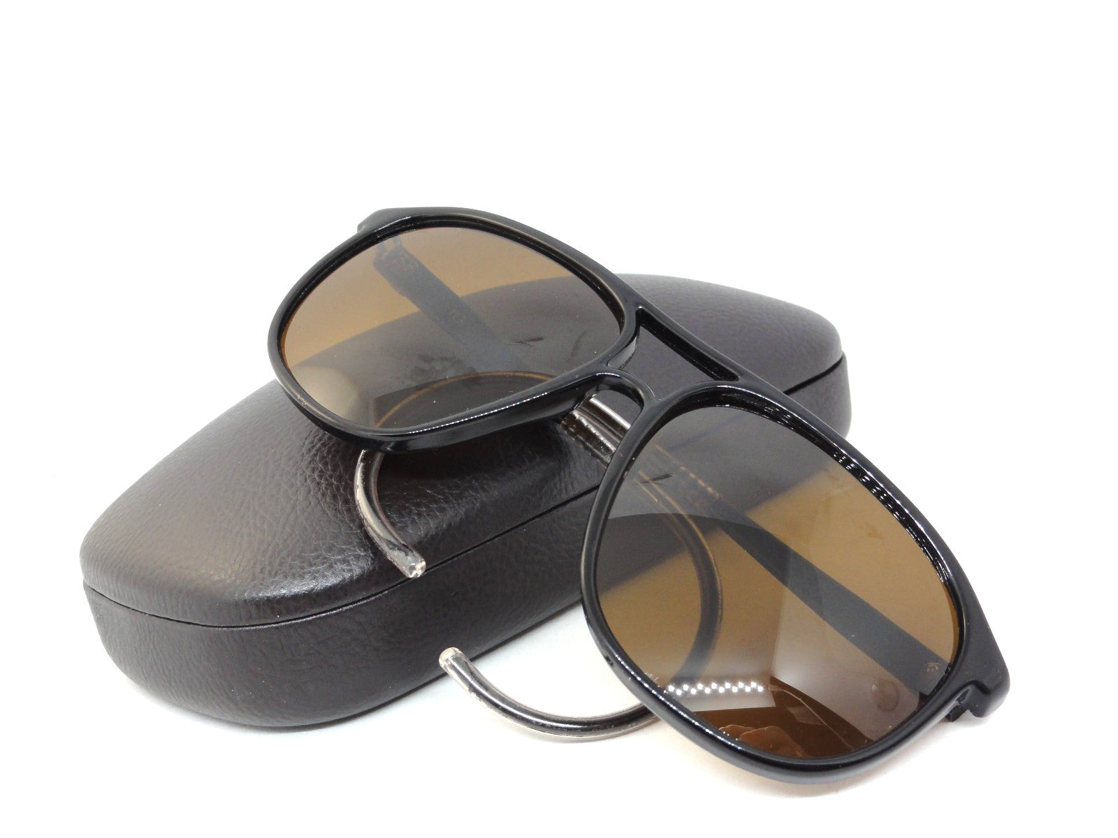 VUARNET 3117 BLACK  117  VINTAGE  80S SUNGLASSES  PX 2000 CABLE HOOK TEMPLE