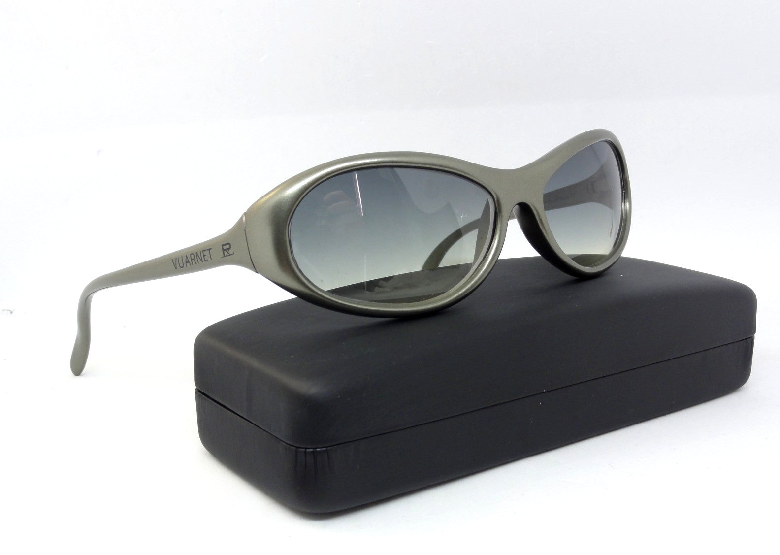 VUARNET 105  VINTAGE 2000S  SUNGLASSES  GRADIENT LENS FRANCE NEW