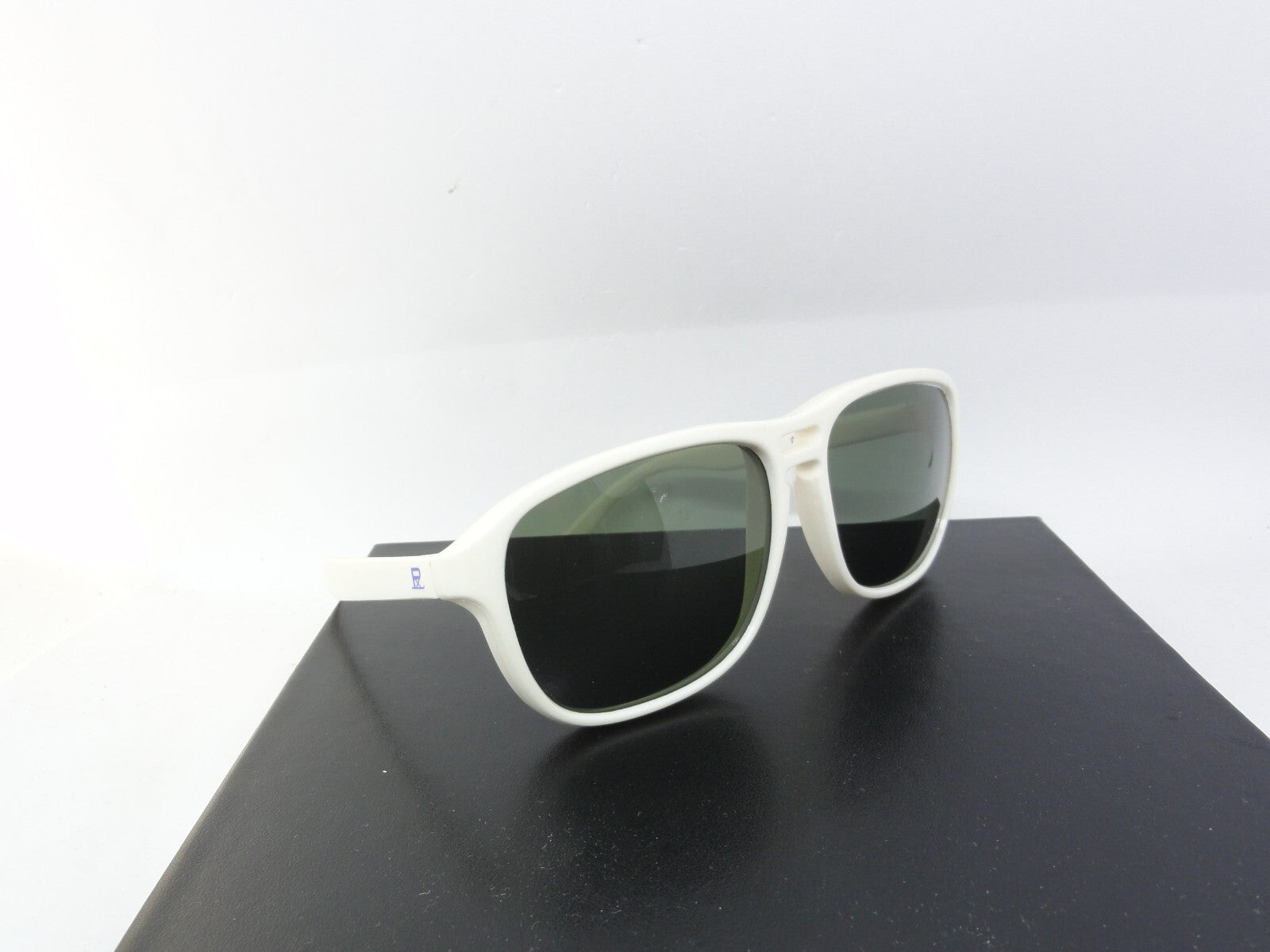 VUARNET  SUNGLASSES 083    PX 3000 VINTAGE VINTAGE 80S NEW OLD STOCK