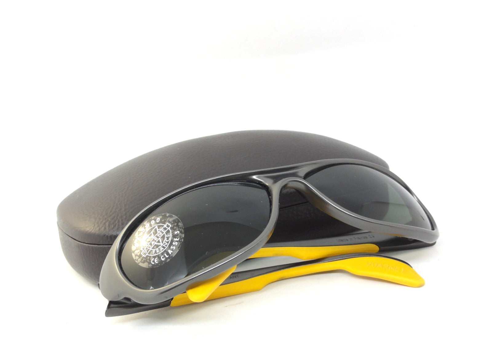 VUARNET SUNGLASSES 117 PX 3000 MINERAL LENS  NEW OLD STOCK