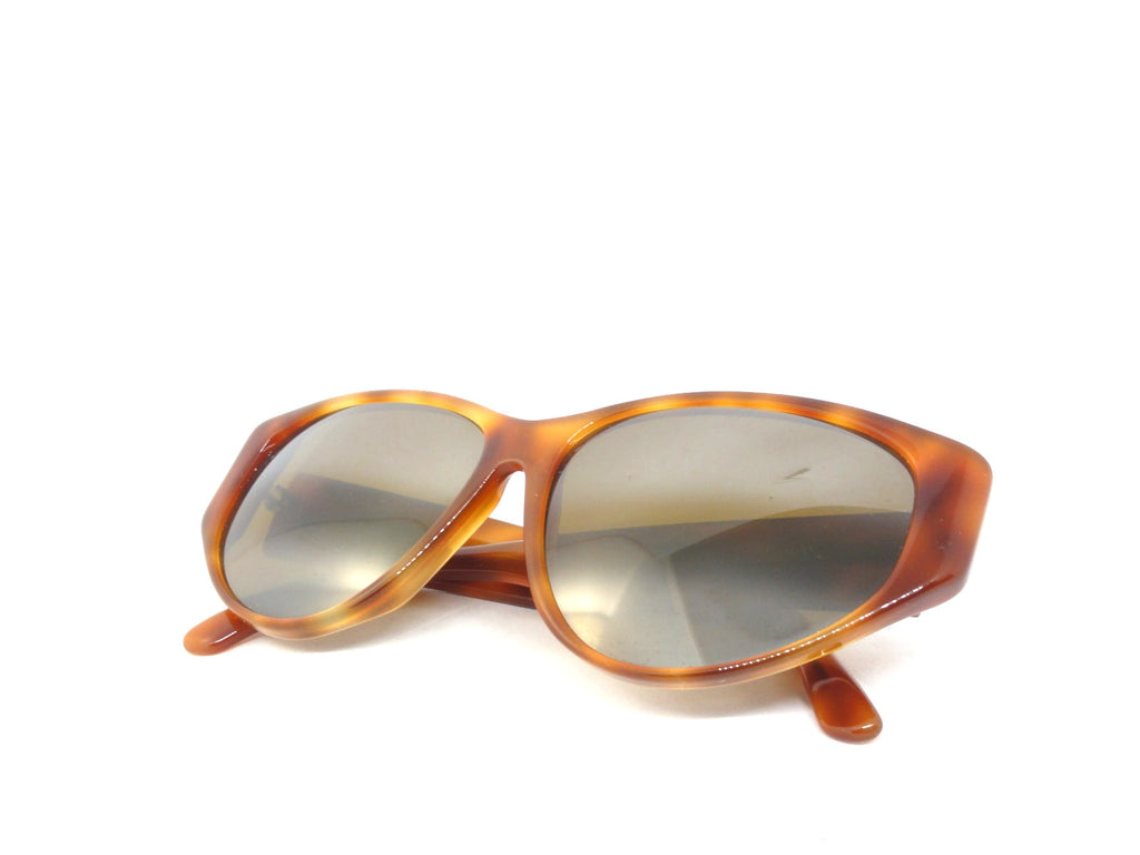 VUARNET 090  VINTAGE SUNGLASSES  WOMEN HAND MADE GLASS MINERAL LENS SKILYNX